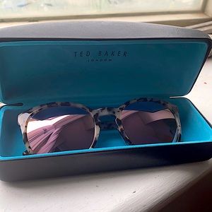 Ted Baker Sunglases